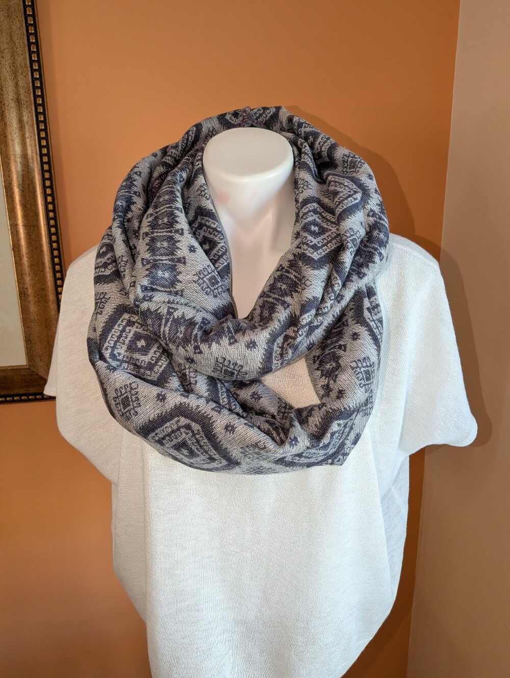 BP Soft Gray & Navy Patterned Infinity Scarf - Unbranded